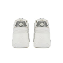Load image into Gallery viewer, Skater White
